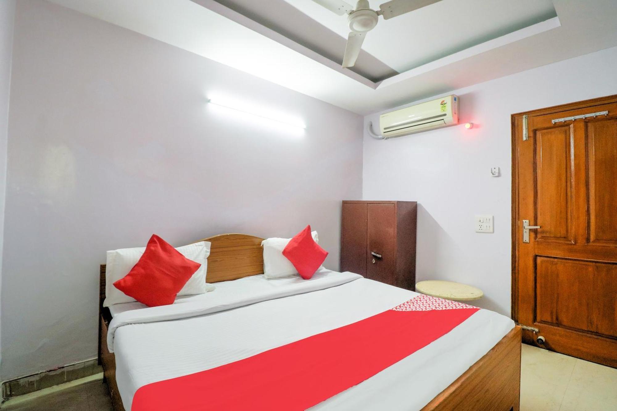 Hotel O Chandu Inn Нью-Делі Екстер'єр фото